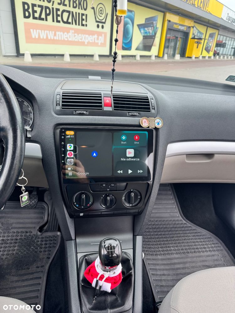 Skoda Octavia 1.6 FSI Elegance - 7