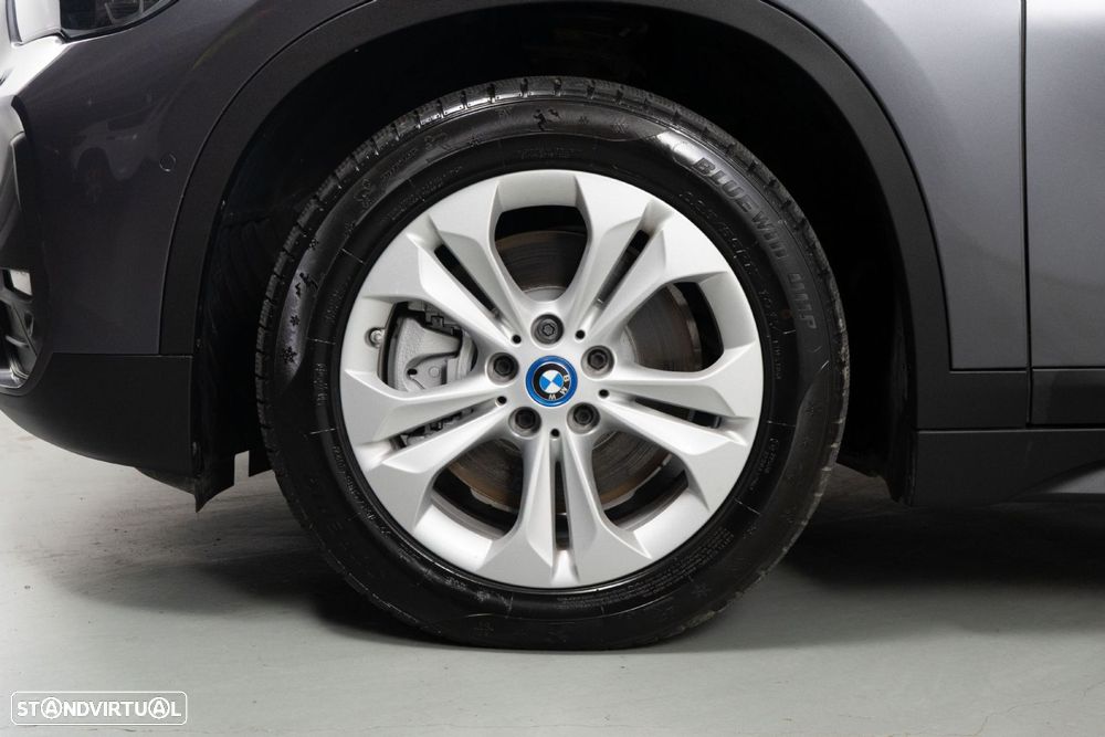 BMW X1 25 e xDrive Corporate Edition - 20