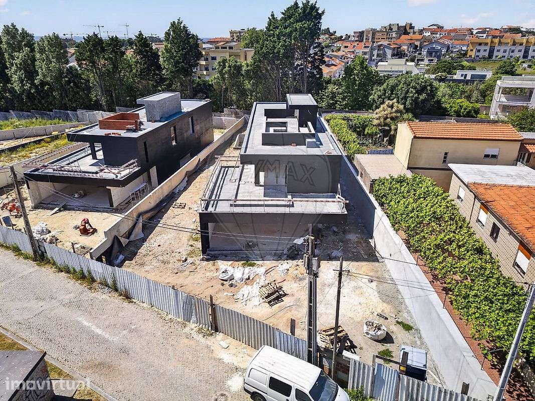 Moradia T4 para venda - Grande imagem: 2/49