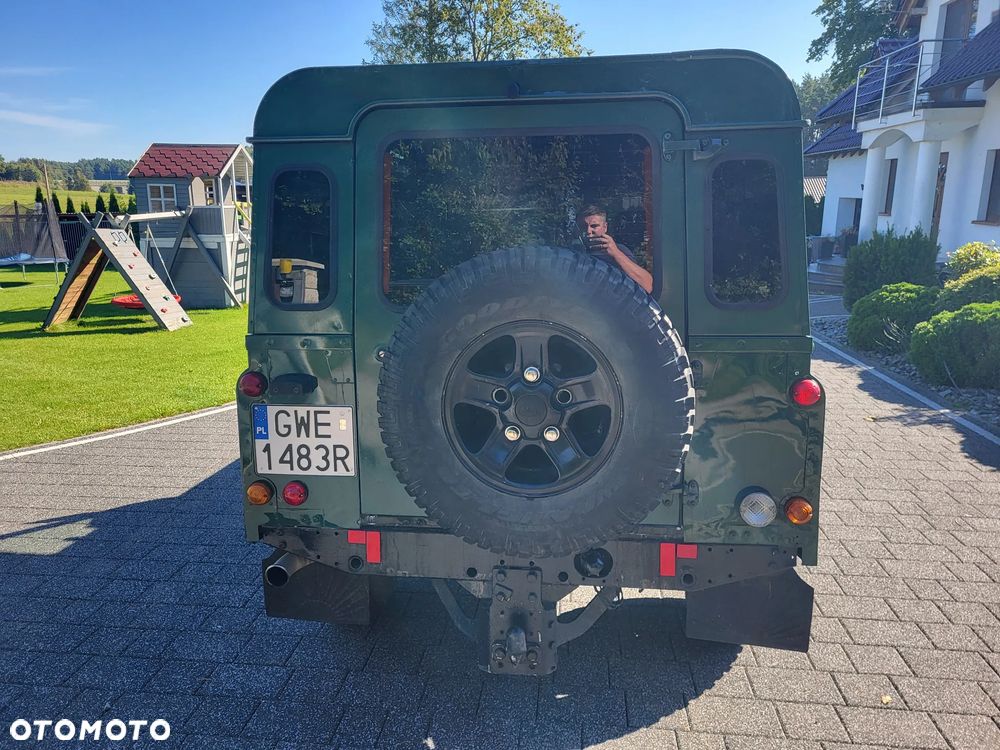 Land Rover Defender - 3