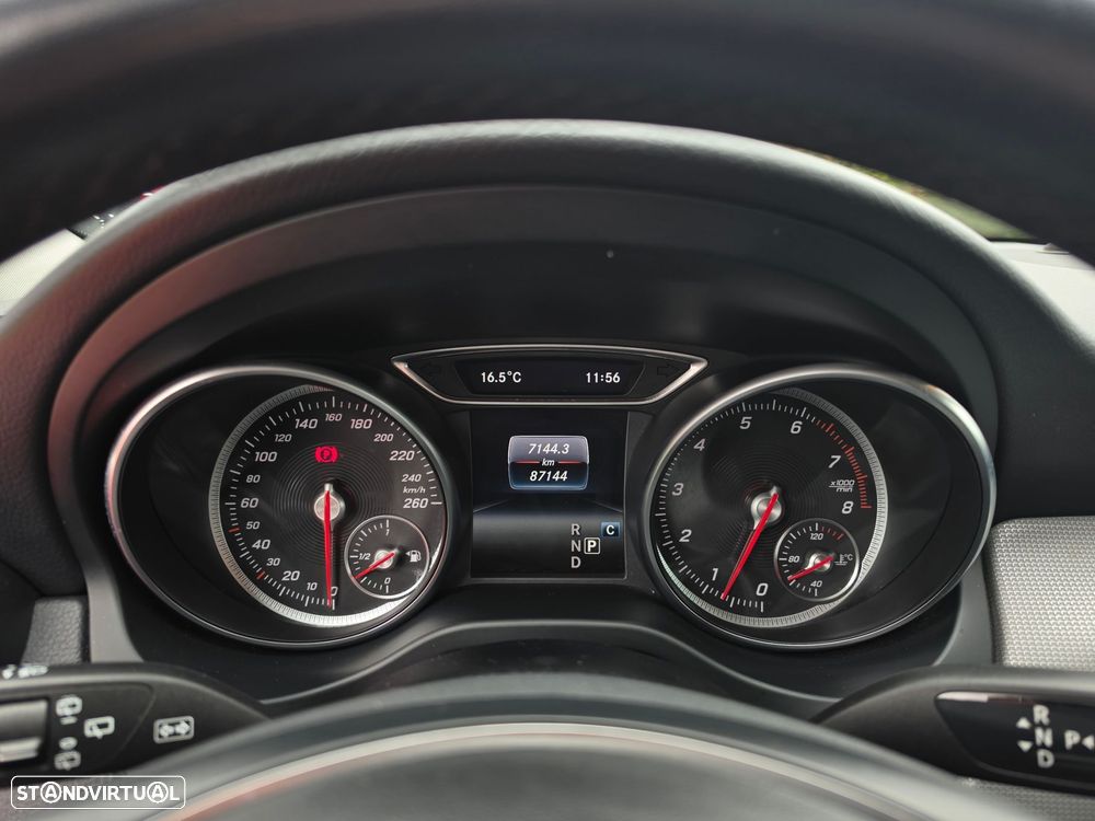 Mercedes-Benz GLA 200 Urban Aut. - 25