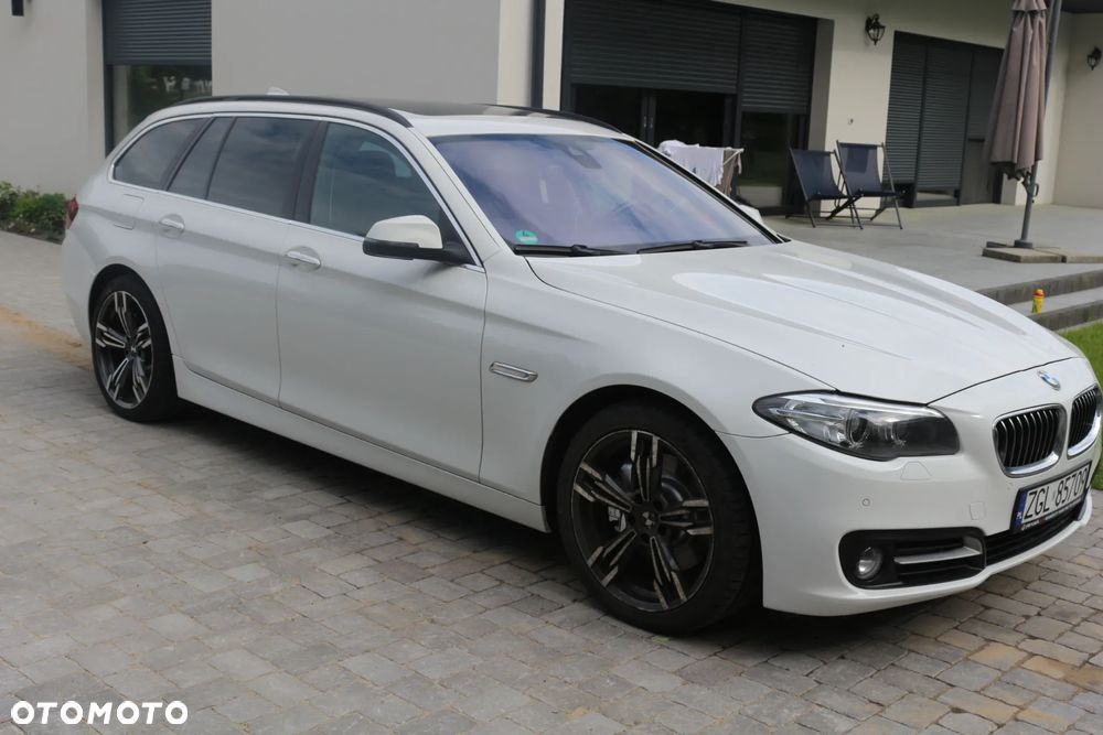 BMW Seria 5 525d Luxury Line - 4