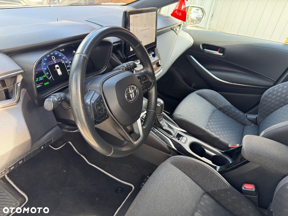 Toyota Corolla 1.8 Hybrid Comfort - 31