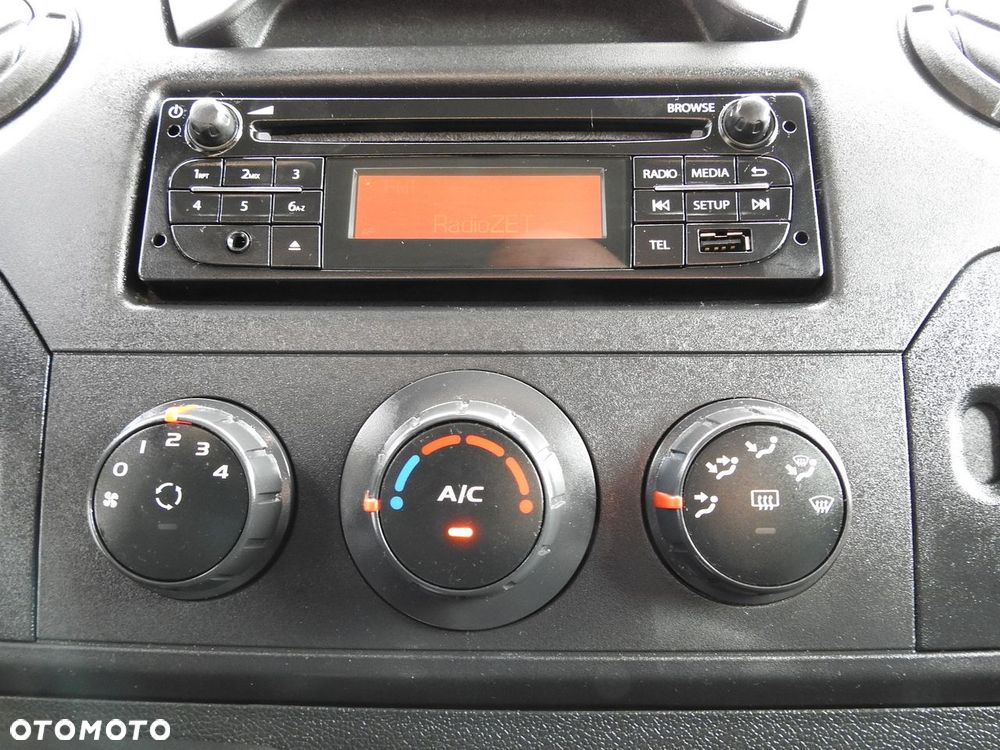 Renault MASTER PLANDEKA 8 PALET TEMPOMAT KLIMATYZACJA  170KM - 35