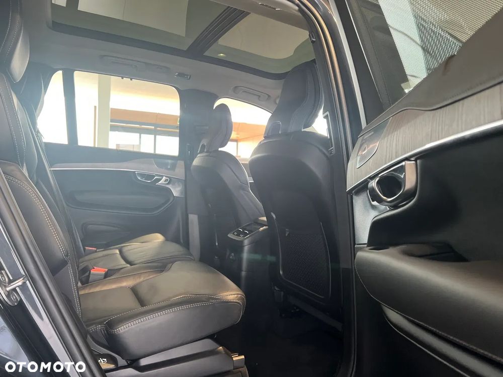 Volvo XC 90 B5 D AWD Ultimate Dark 7os - 11