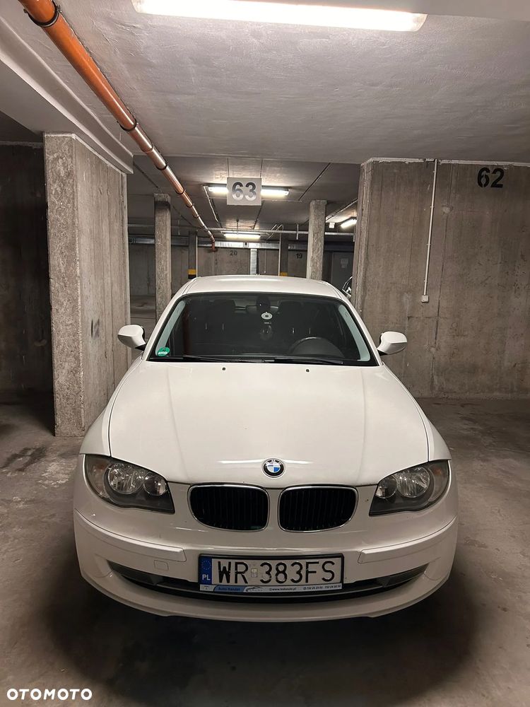 BMW Seria 1 116i - 1