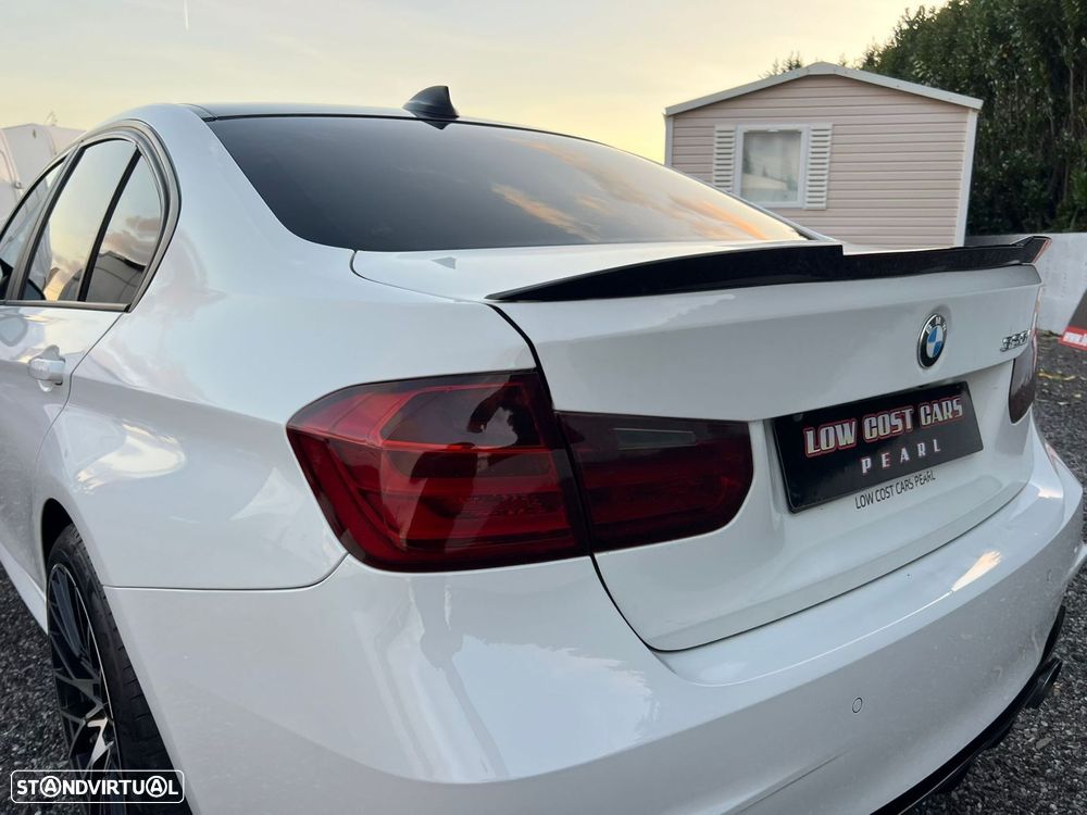 BMW 328 i Auto Line Sport - 30