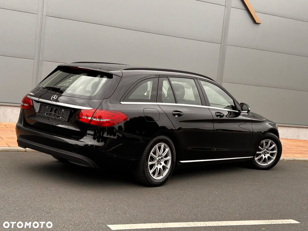 Mercedes-Benz Klasa C 200 d T 9G-TRONIC Exclusive - 20