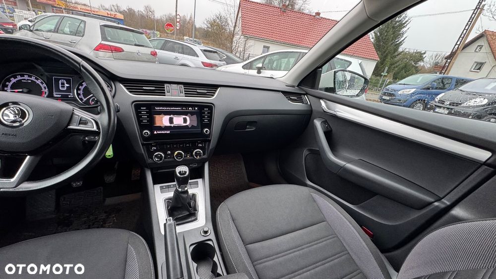 Skoda Octavia 1.6 TDI Style - 12