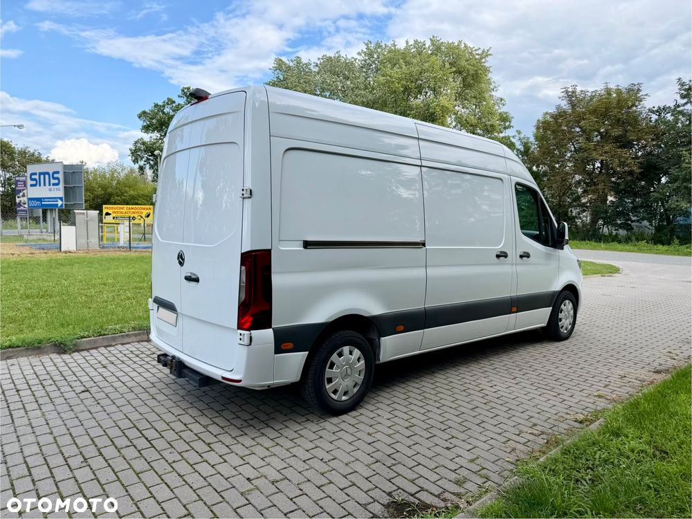 Mercedes-Benz Sprinter L2H2 - 4