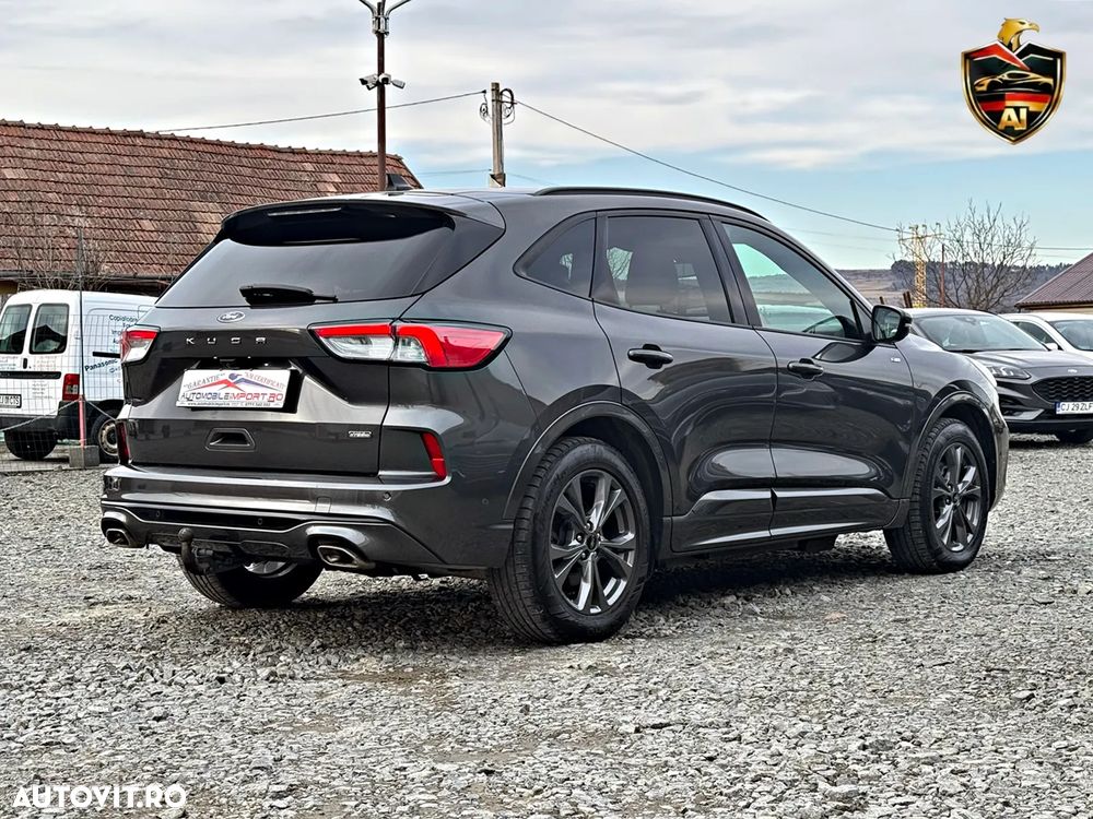 Ford Kuga 2.5 Duratec PHEV ST-LINE X - 31