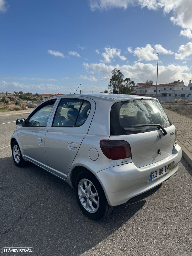 Toyota Yaris 1.4 D-4D Sol ABS - 2
