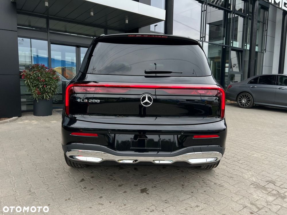 Mercedes-Benz GLB - 15