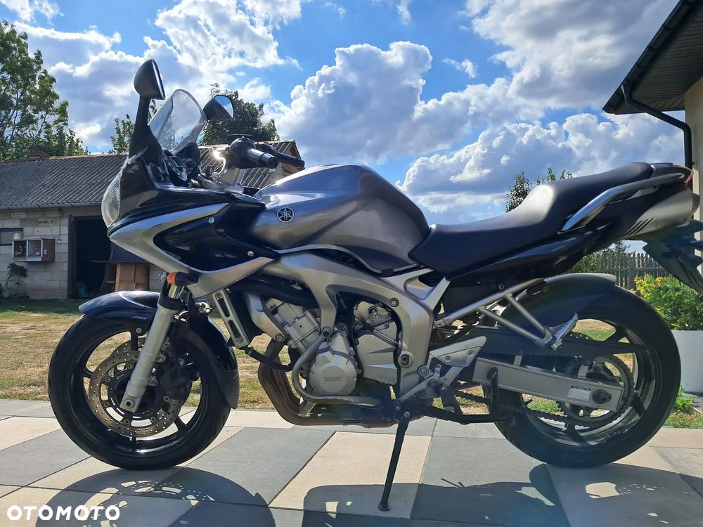 Yamaha FZ6 - 1