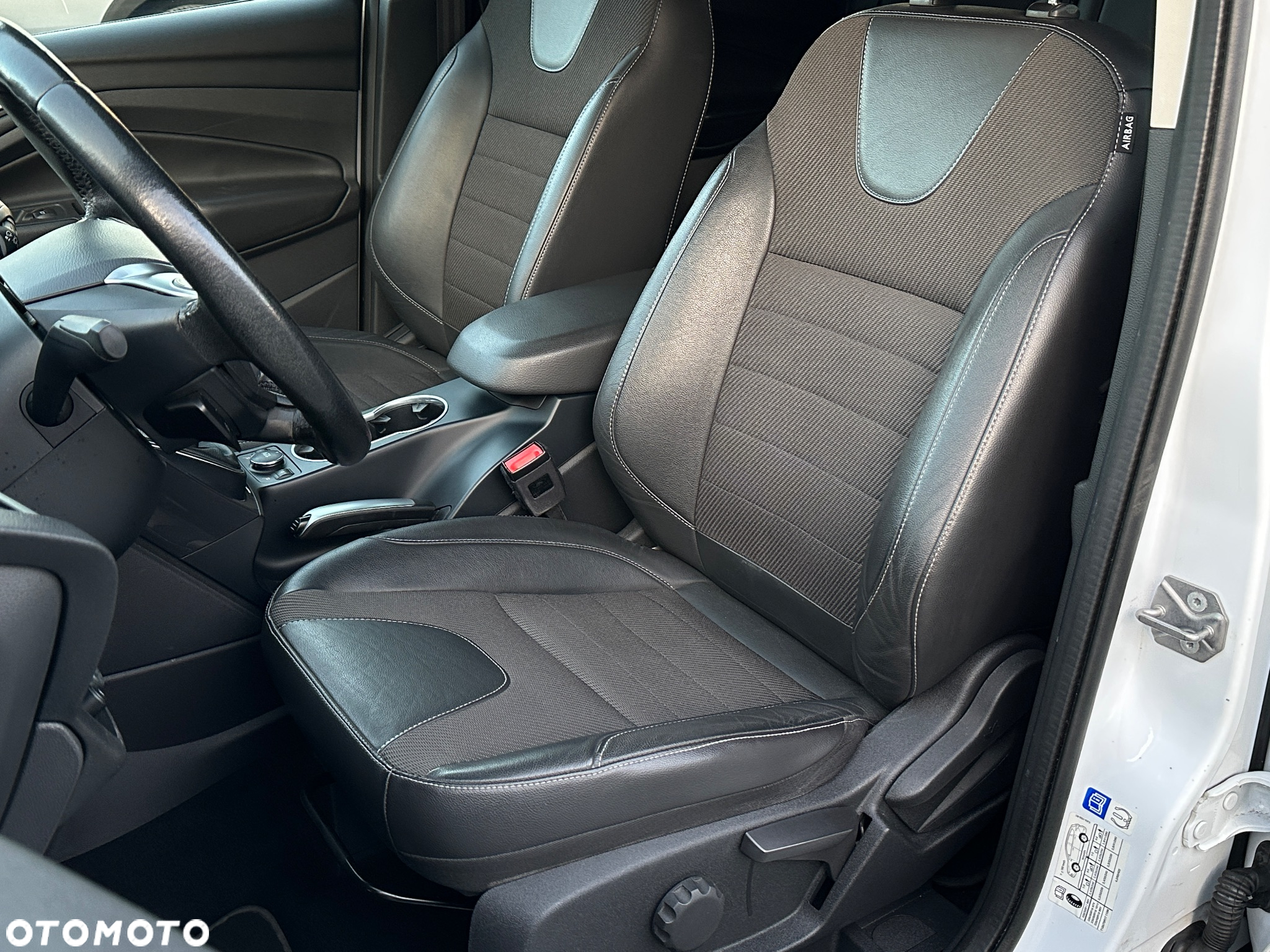 Ford Kuga 2.0 TDCi 2x4 Trend - 16