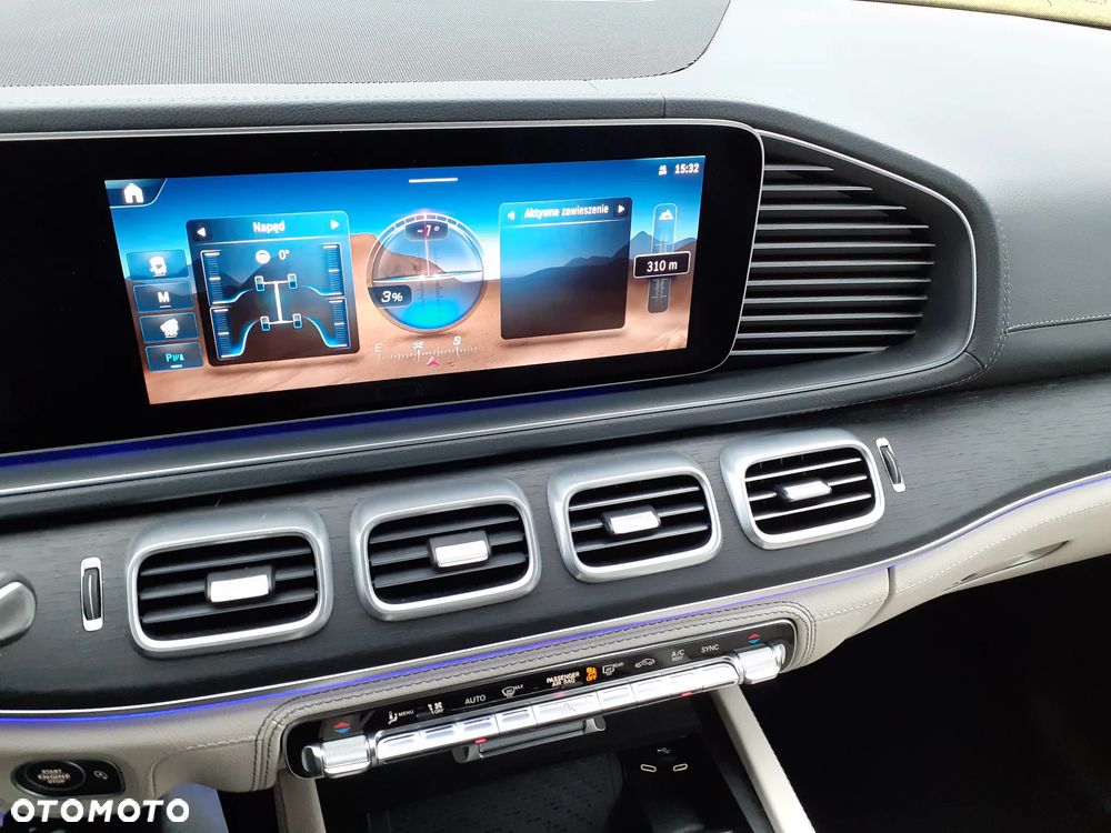 Mercedes-Benz GLE 300 d 4-Matic - 32