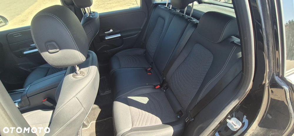 Mercedes-Benz Klasa B 180 d Style 8G-DCT - 20