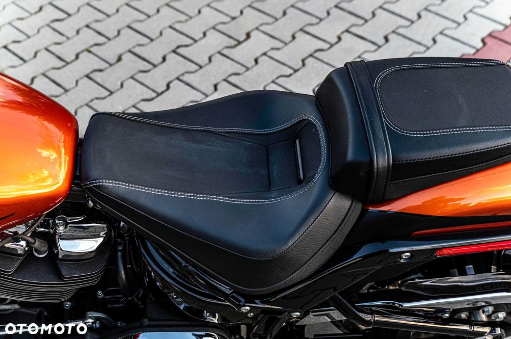 Harley-Davidson Softail Breakout - 25