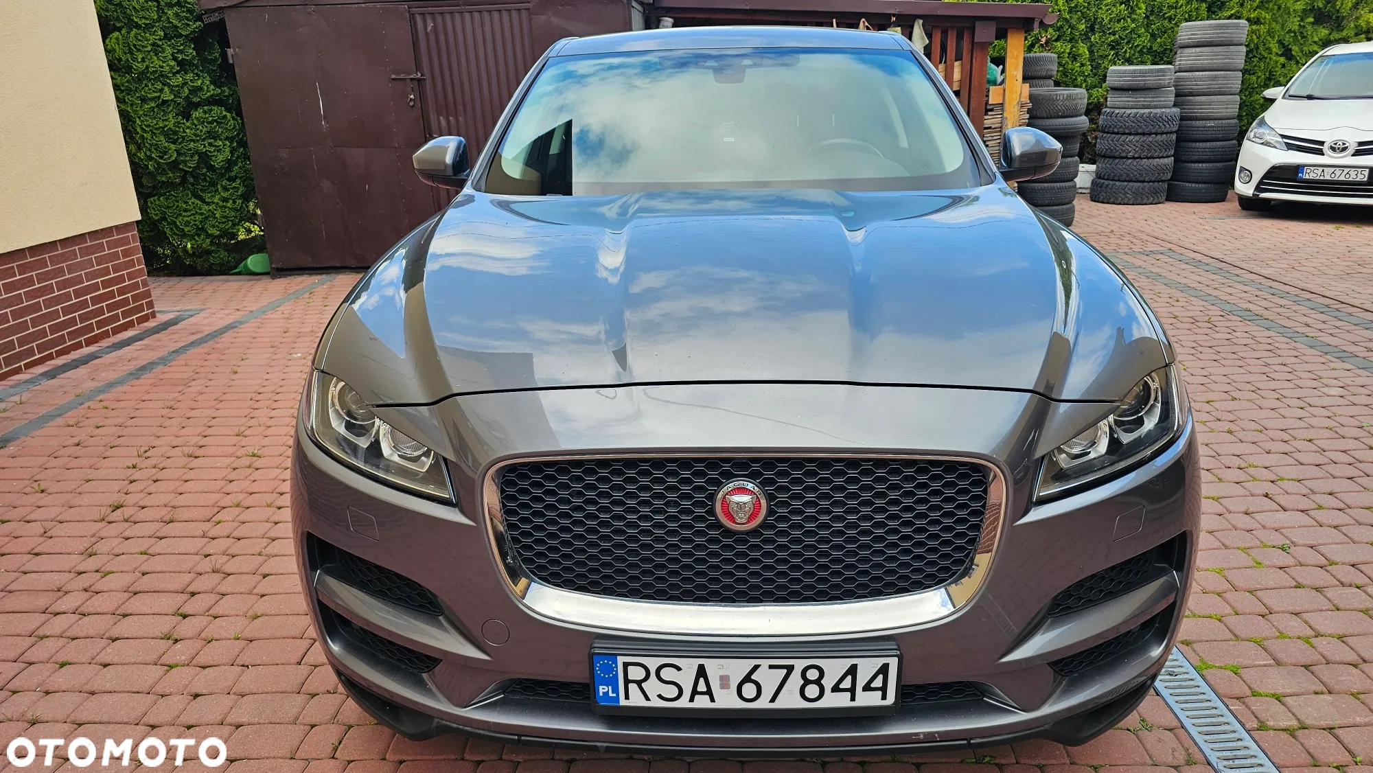 Jaguar F-Pace 2.0 i4D AWD Prestige - 14