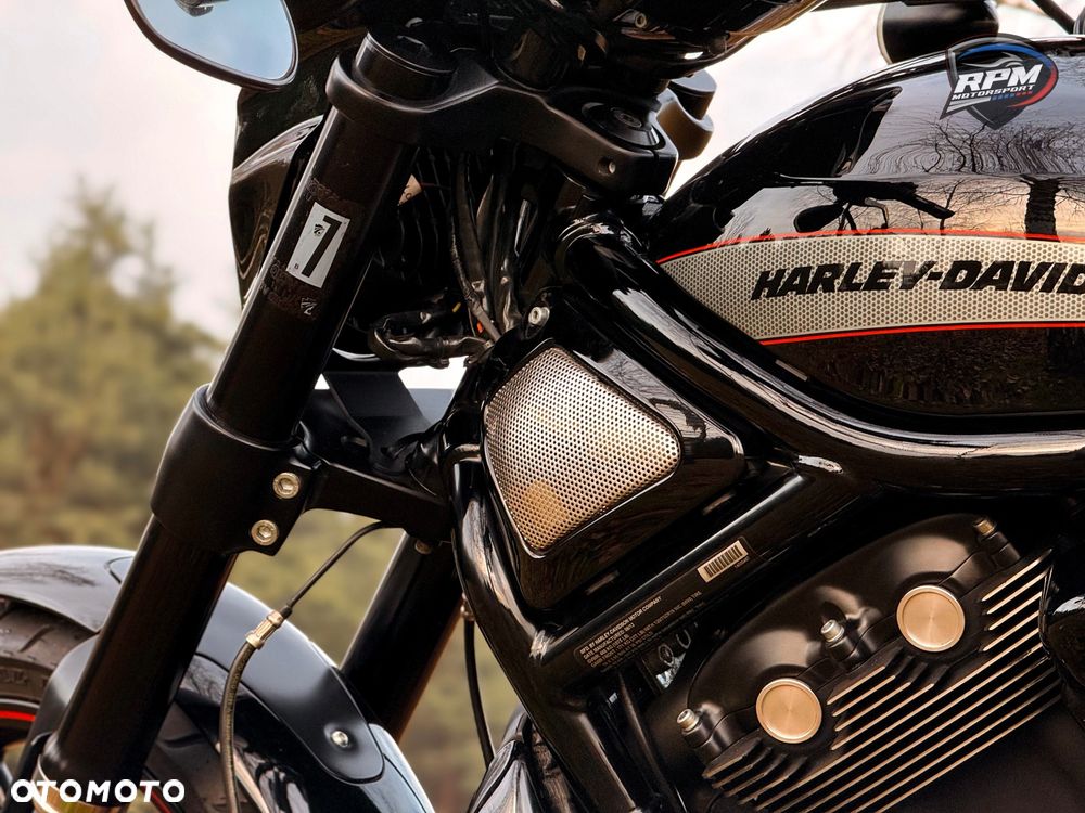 Harley-Davidson V-Rod Night Rod - 38