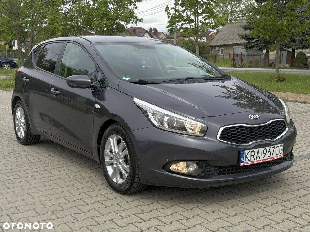 Kia Ceed 1.4 CVVT Attract plus - 33