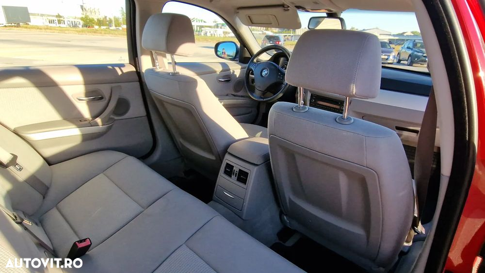 BMW Seria 3 320d DPF - 12