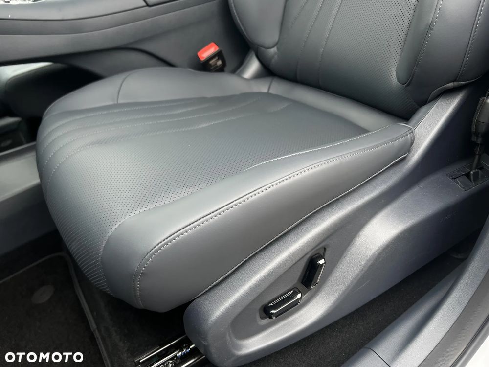 Geely Starray EM-i 1.5 PHEV Pro - 18