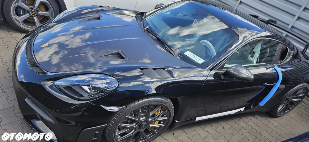 Porsche 718 Cayman - 18