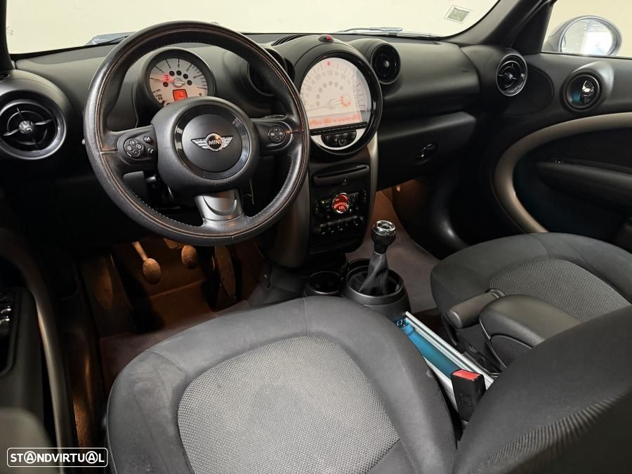 MINI Countryman One D - 17