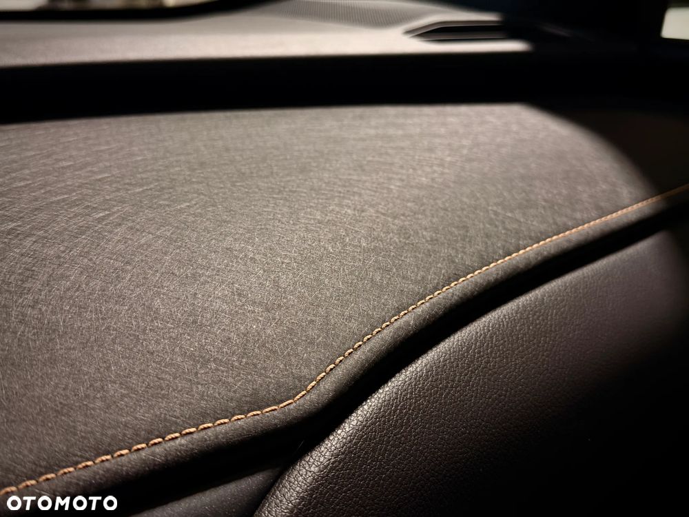 Lexus UX 250h GPF F Sport Design+ 2WD - 19