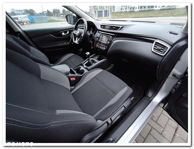 Nissan Qashqai 1.3 DIG-T N-WAY - 21