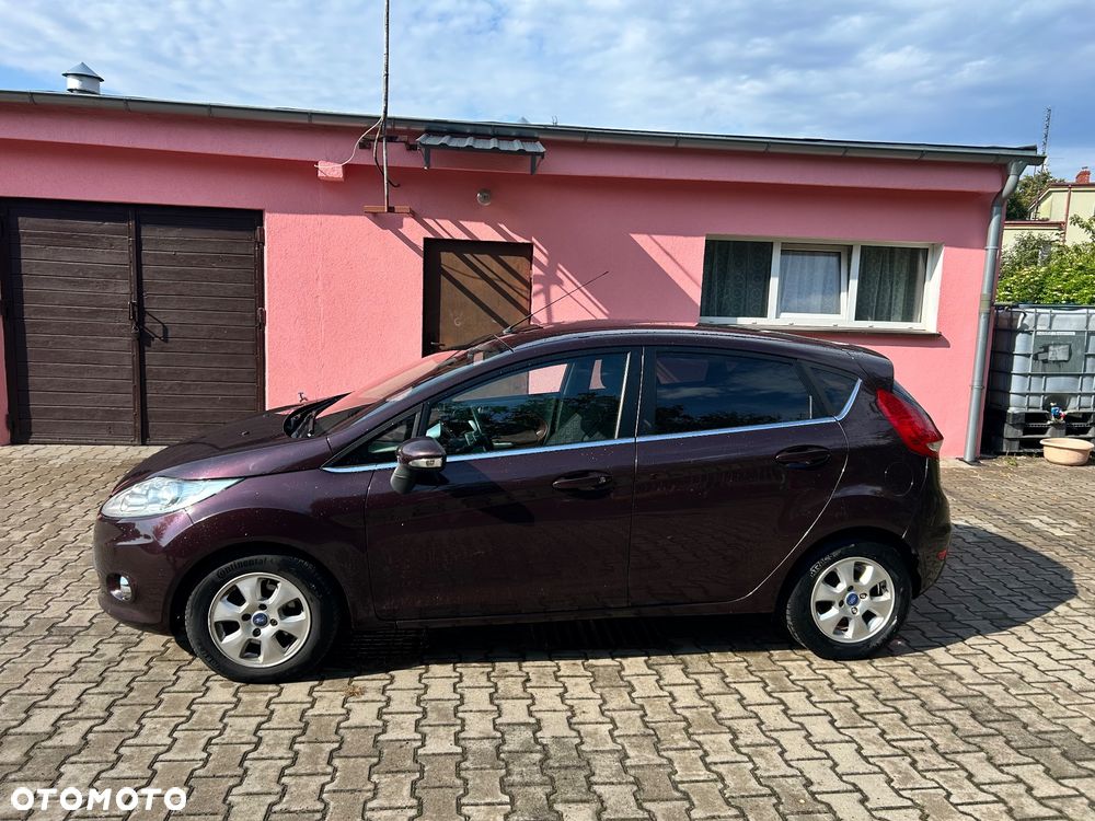 Ford Fiesta 1.6 TDCi DPF Titanium - 4