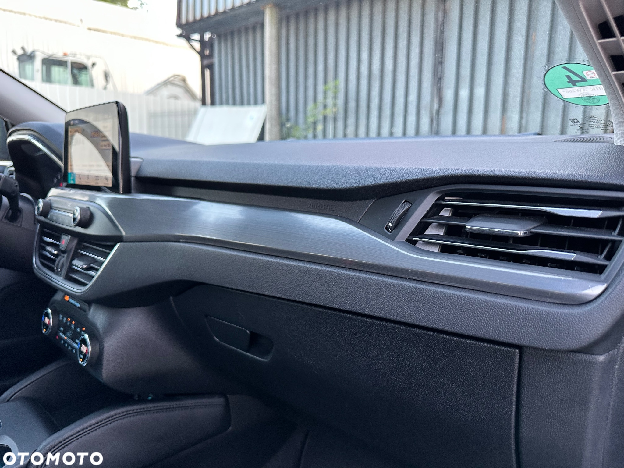 Ford Focus Turnier 1.5 EcoBlue Start-Stopp-System TITANIUM DESIGN - 14