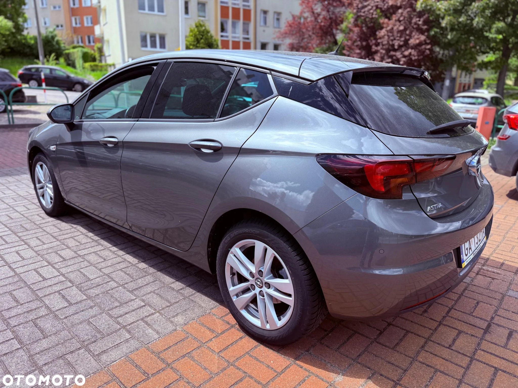 Opel Astra V 1.2 T GS Line S&S - 4