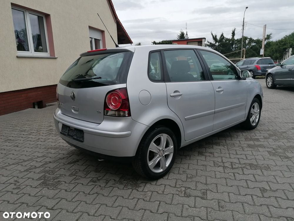 Volkswagen Polo - 8