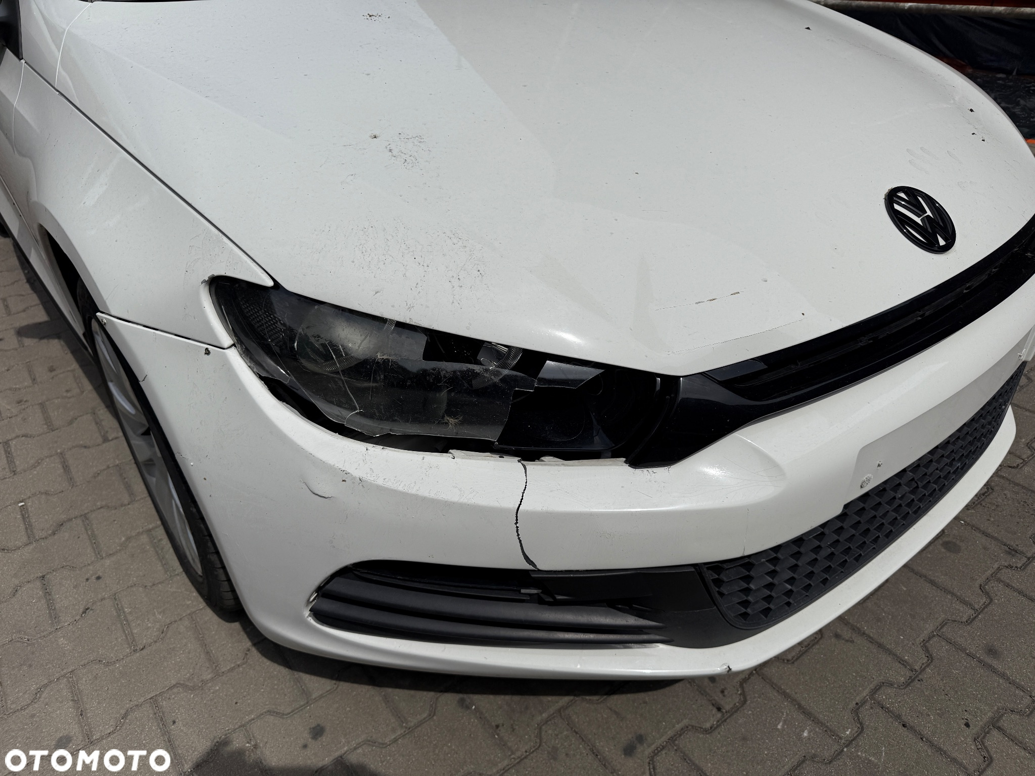 Volkswagen Scirocco 2.0 TDI Blue Motion Technologie Life - 5