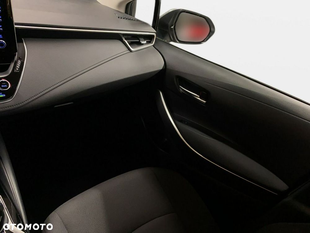 Toyota Corolla - 32