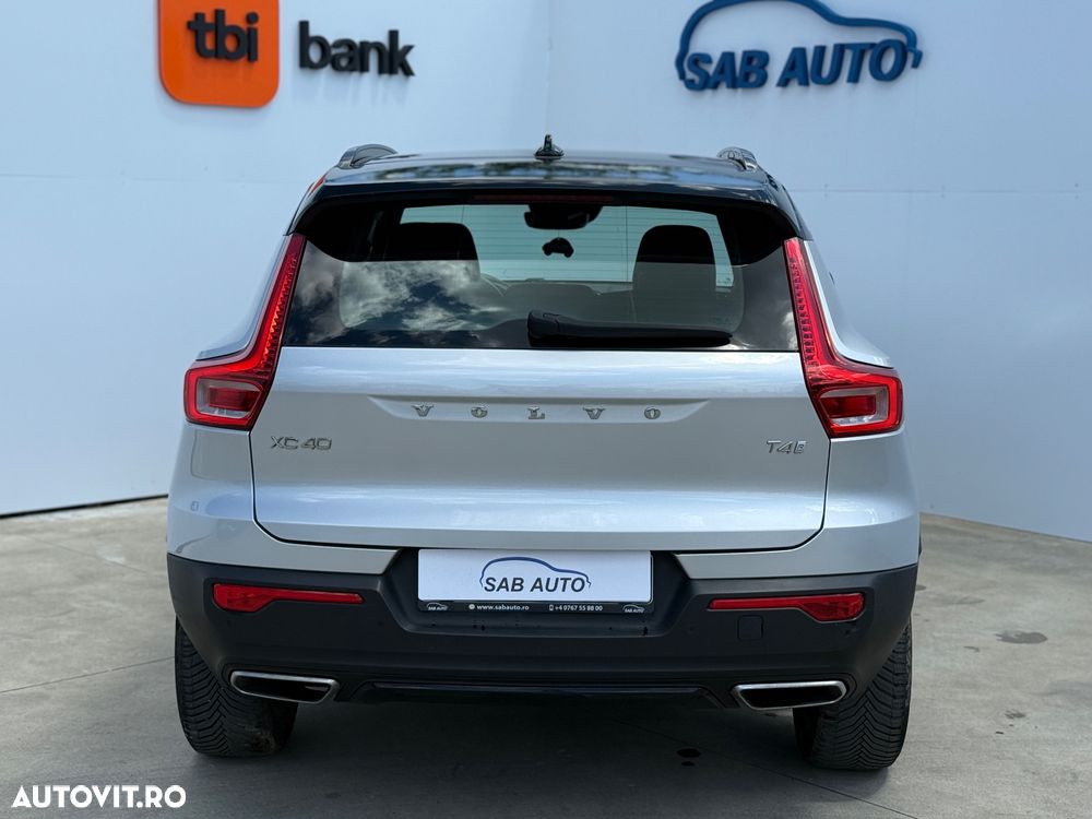 Volvo XC 40 T4 Geartronic R-Design - 24