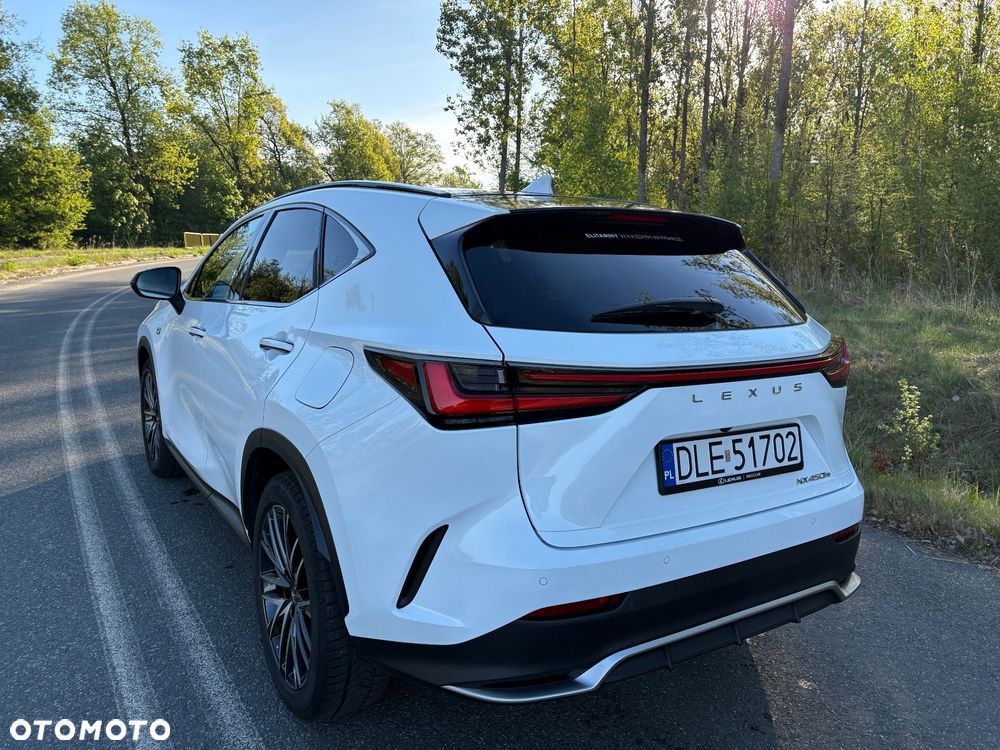 Lexus NX 450h+ Omotenashi AWD - 4