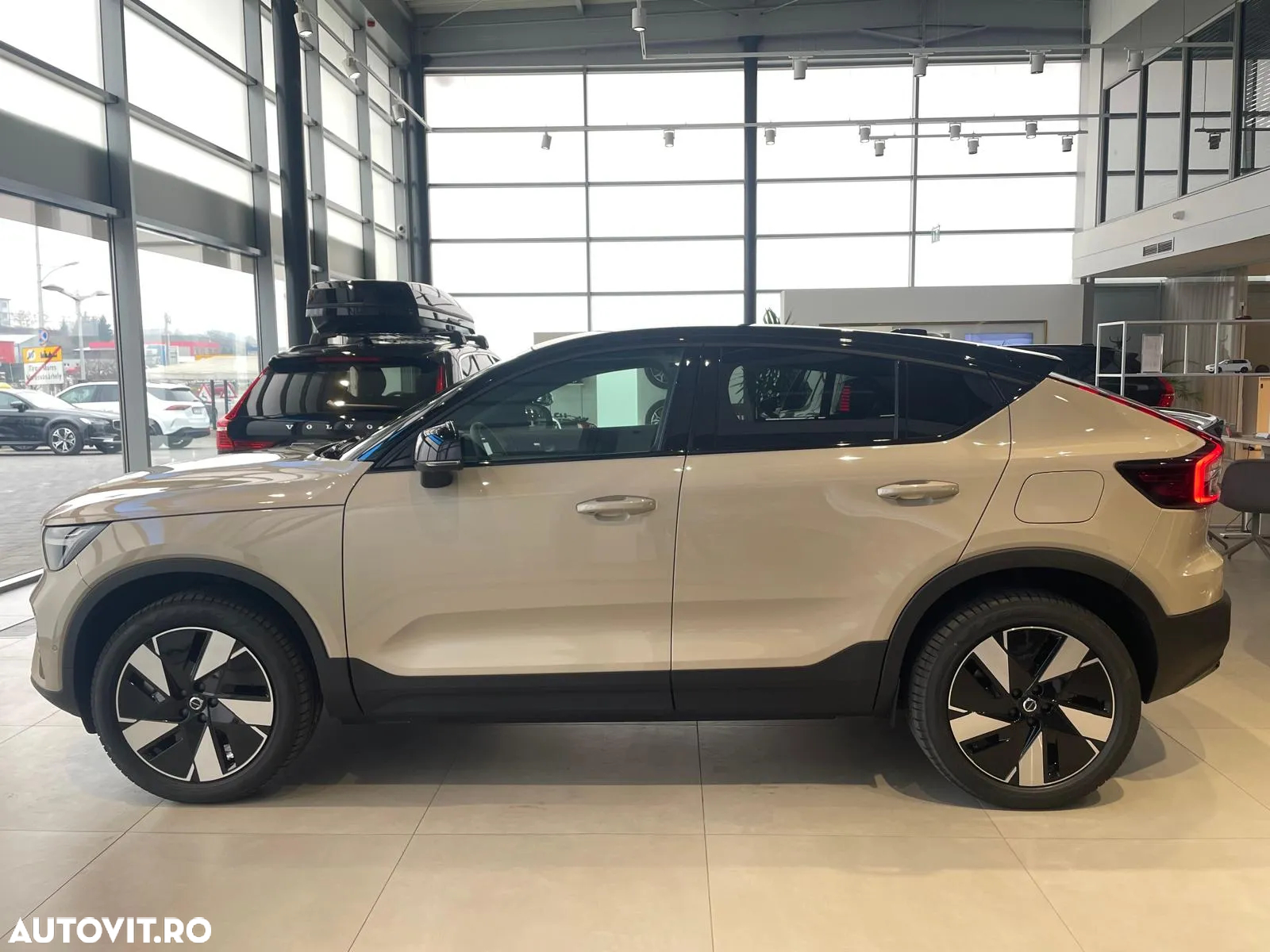 Volvo C40 Recharge Single Motor Extended Range RWD Plus - 8