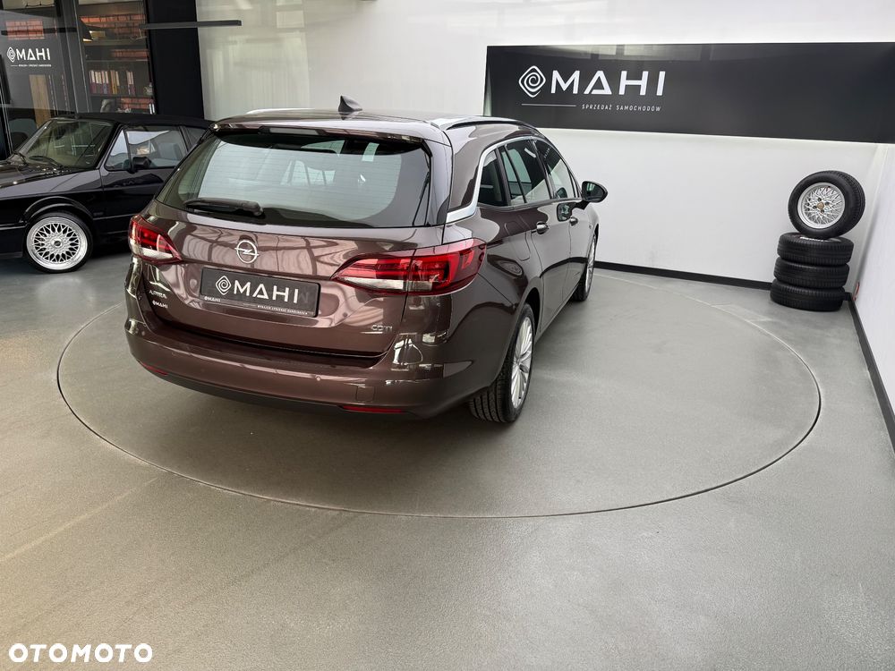 Opel Astra 1.6 D (CDTI) Start/Stop Innovation - 11