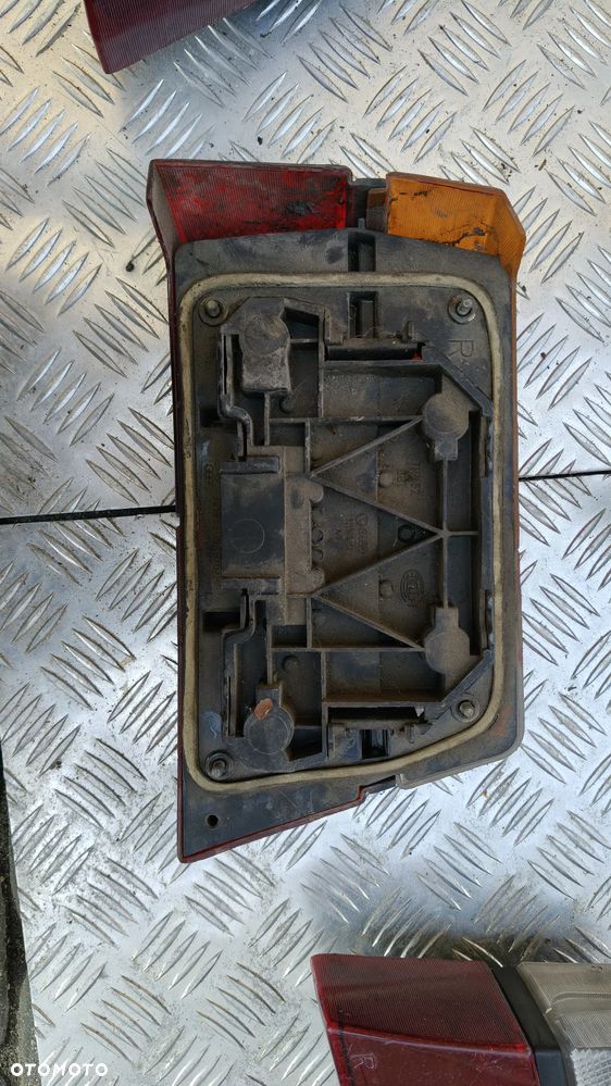 Lampa prawy tył VW Passat B1 sedan kombi passat B2 kombi - 20