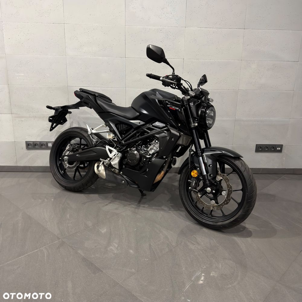 Honda CB - 1