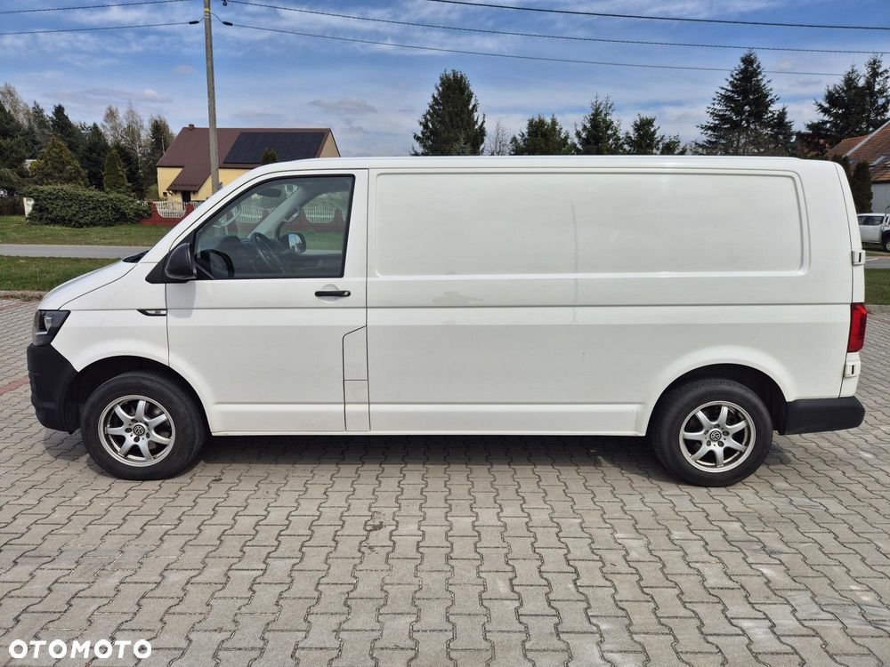 Volkswagen Transporter - 2