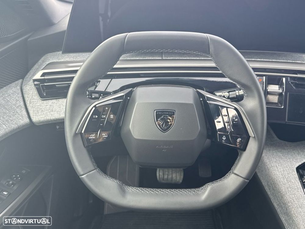 Peugeot 3008 1.6 Plug-in Hybrid Allure e-DCS7 - 18