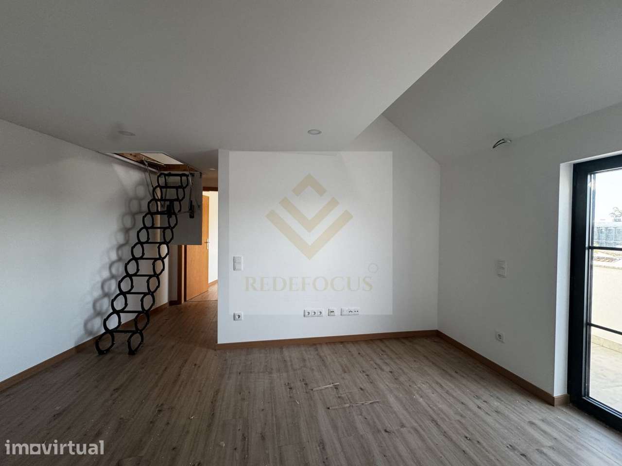 Apartamento T0 Novo no Centro de Ovar - Grande imagem: 2/9