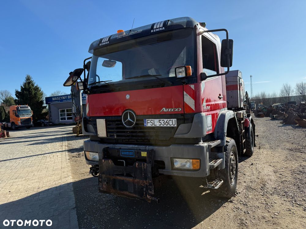 Mercedes-Benz 1833 - 3