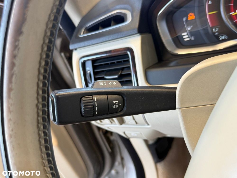 Volvo XC 70 - 27