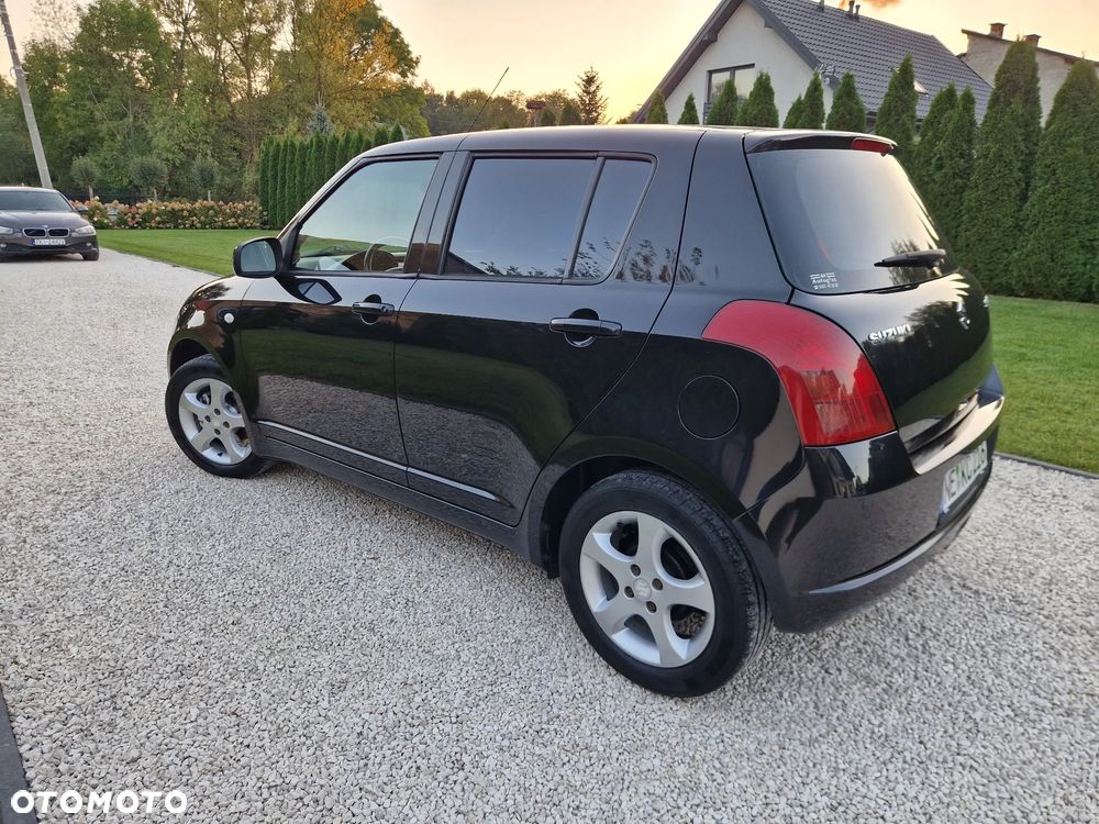 Suzuki Swift - 32