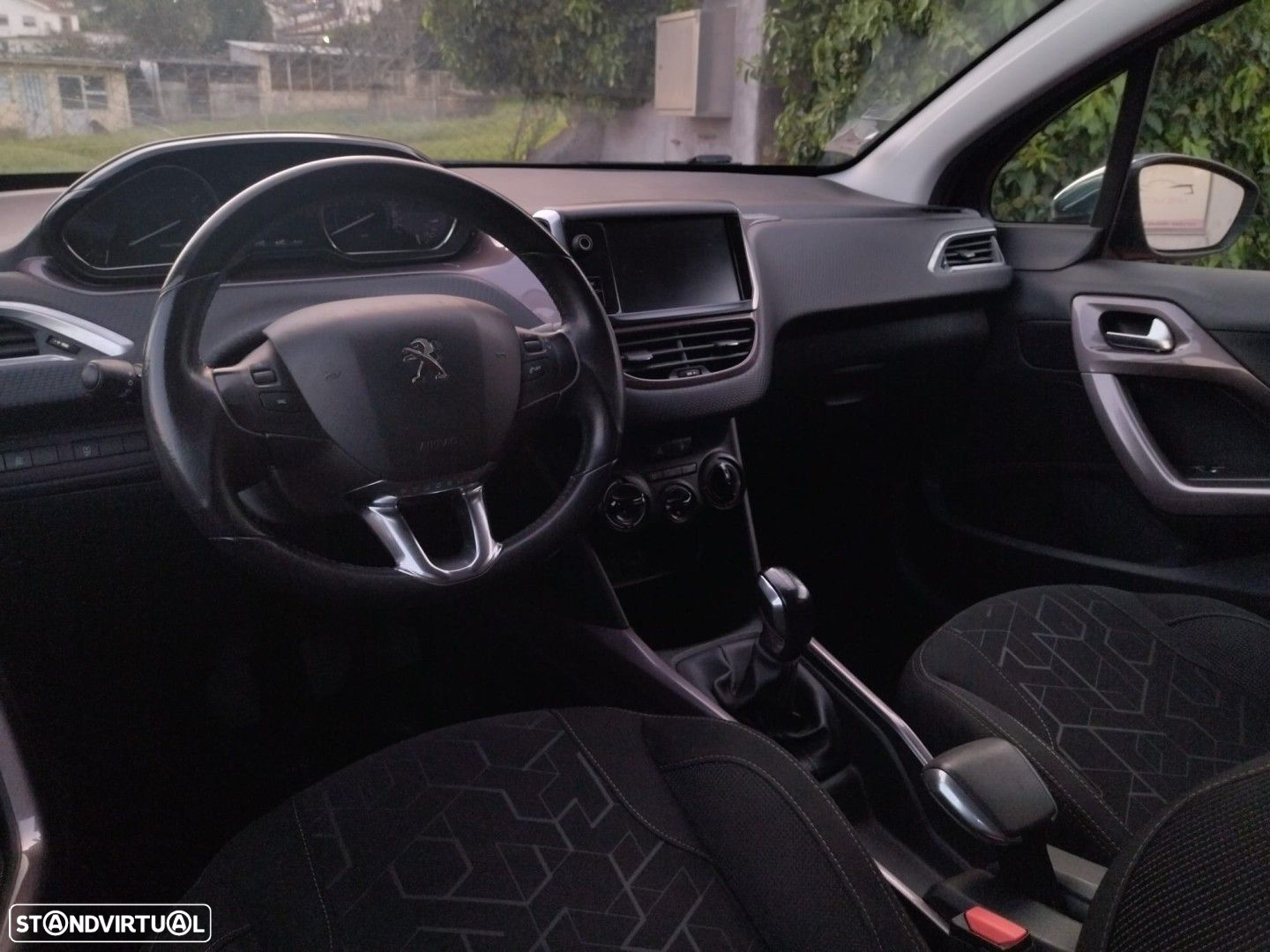 Peugeot 2008 1.2 PureTech Style - 10